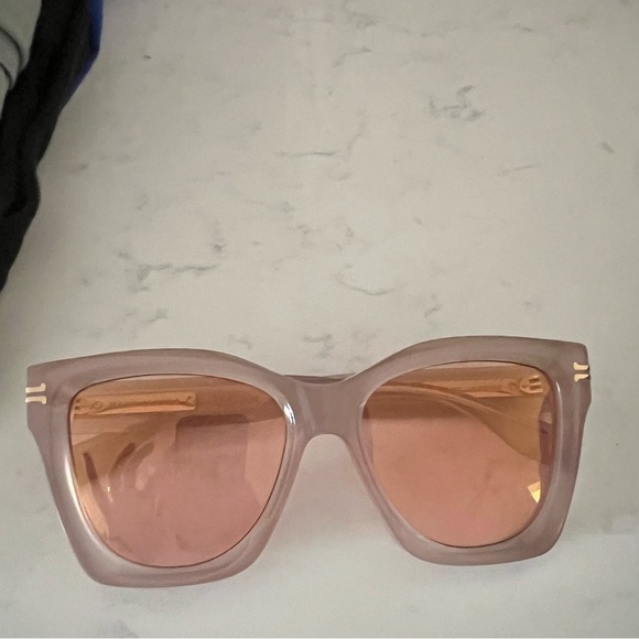 Marc Jacobs Pink sunglasses new no case - Picture 4 of 5